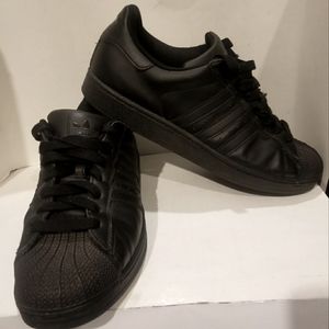 Mens size 11 Adidas Originals Superstar 2
